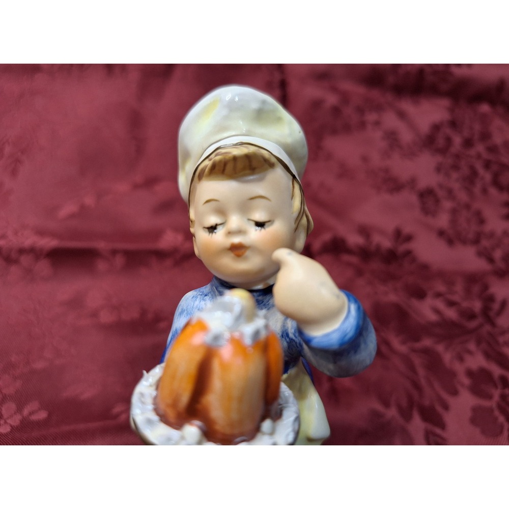 Goebel Hummel Figurine 128 Baker Boy Chef Bake to Perfection W‎ Germany TMK-6 - Picture 6 of 10